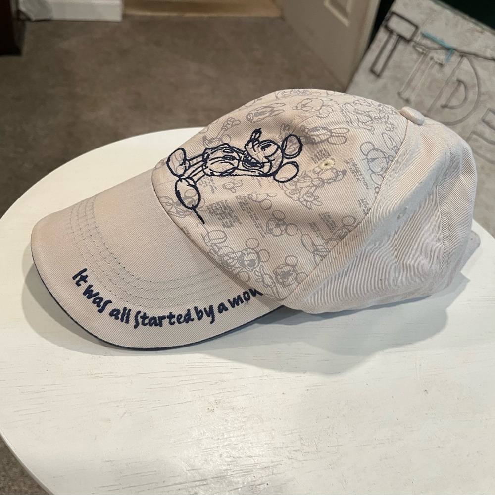 Mickey Mouse Walt Disney hat